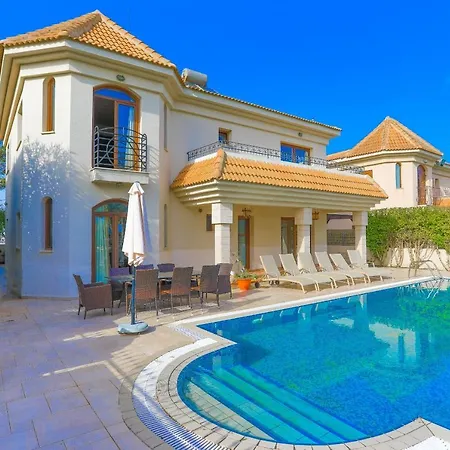 Dioni Villa Paralímni