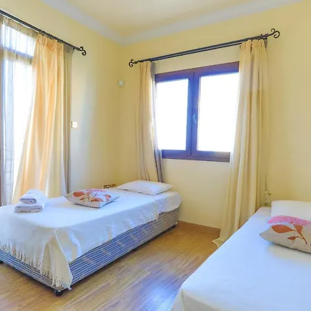 Dioni Villa
