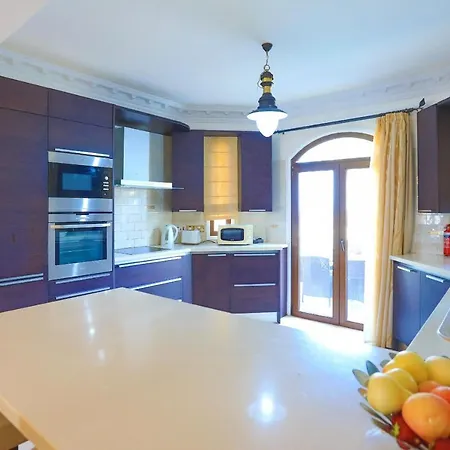 Dioni Villa Paralimni